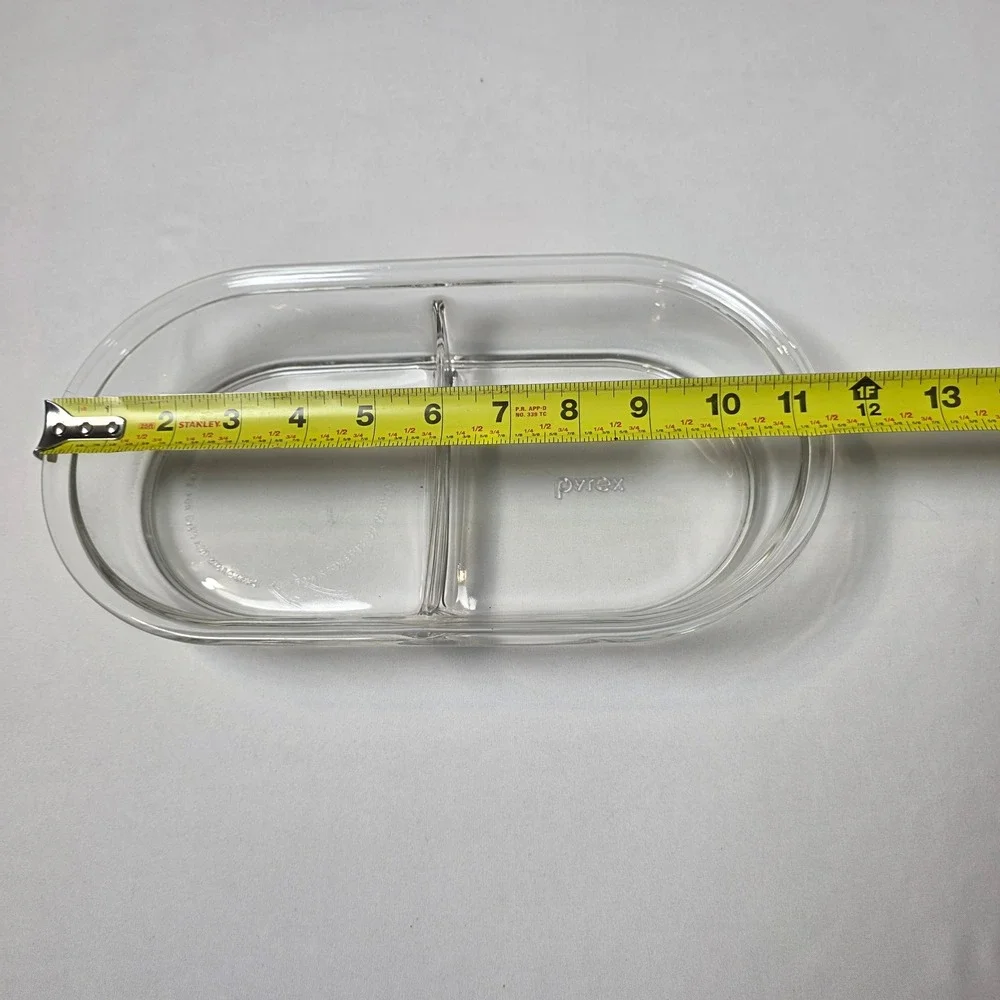 Pyrex 8301 divided